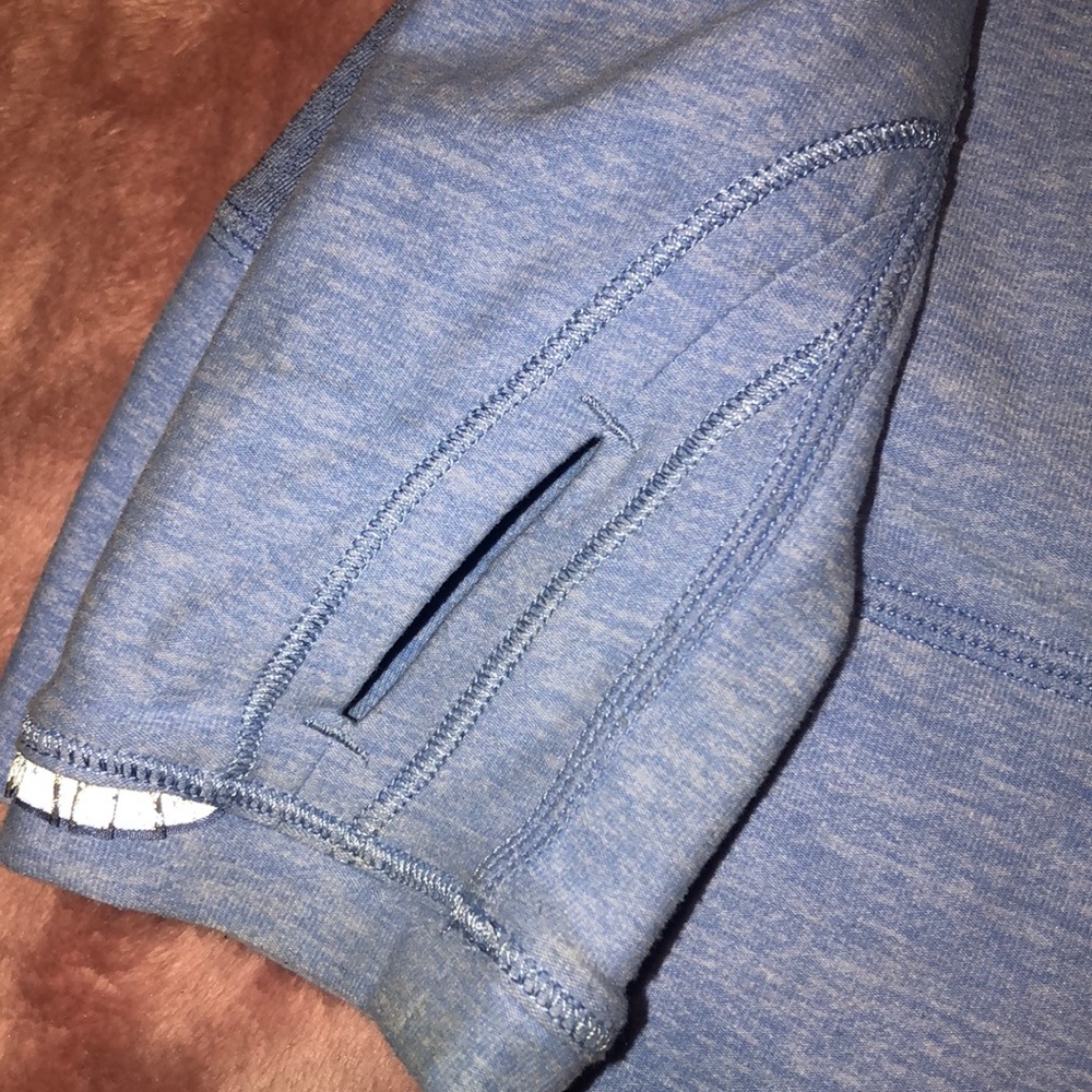 Lululemon long sleeve - Picture 4 of 5